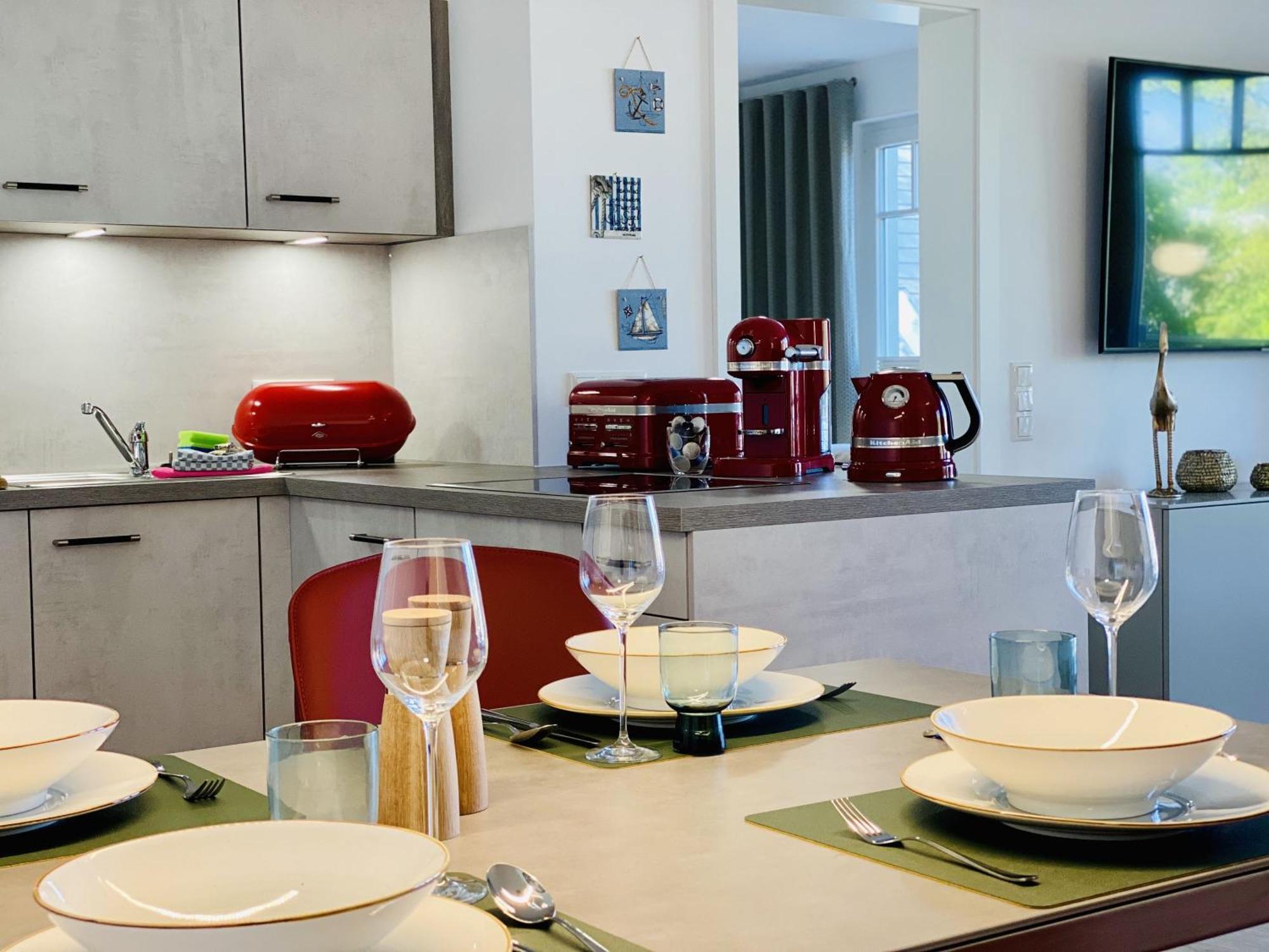 Ferienwohnung Meerzeit In Der Villa Duene Binz Bagian luar foto